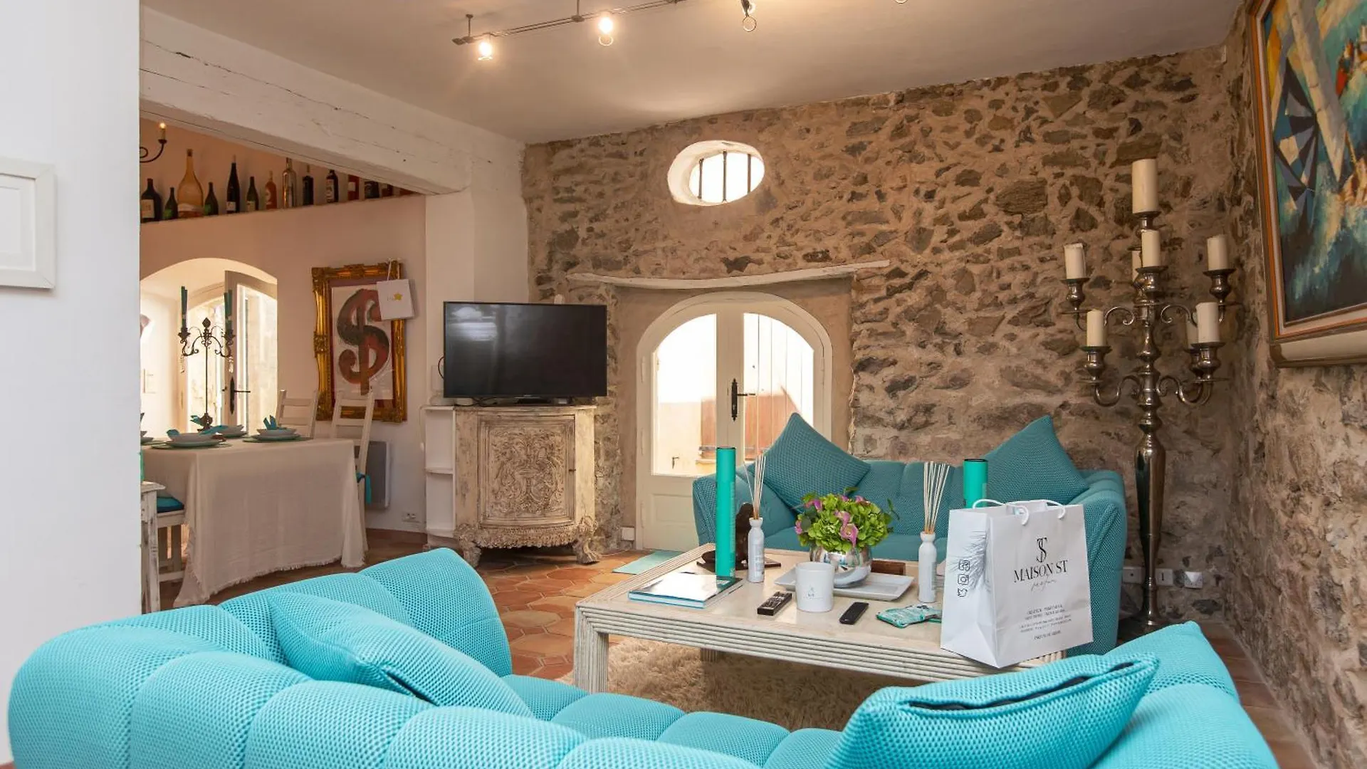 Semesterbostad Steps From The Port! Chic 2-Bed In The Heart Of Saint-Tropez Villa