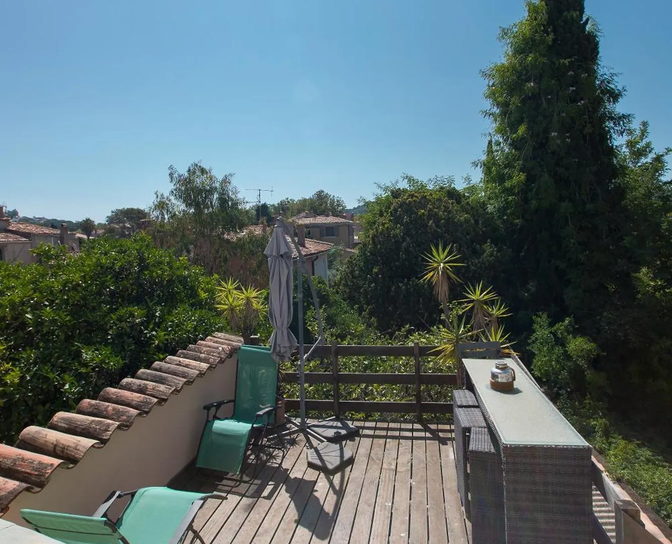 Steps From The Port! Chic 2-Bed In The Heart Of Saint-Tropez Villa