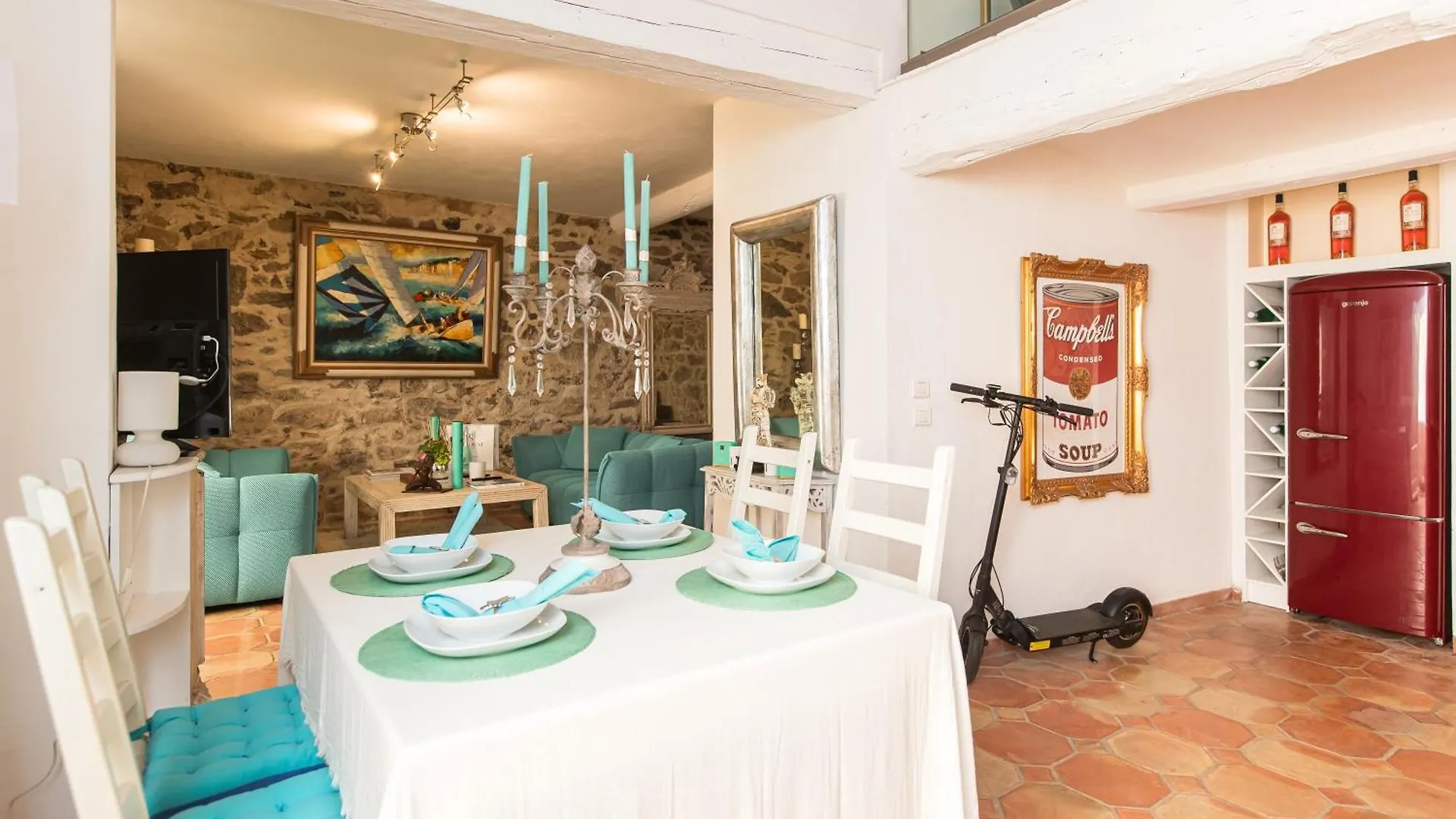 Semesterbostad Steps From The Port! Chic 2-Bed In The Heart Of Saint-Tropez Villa