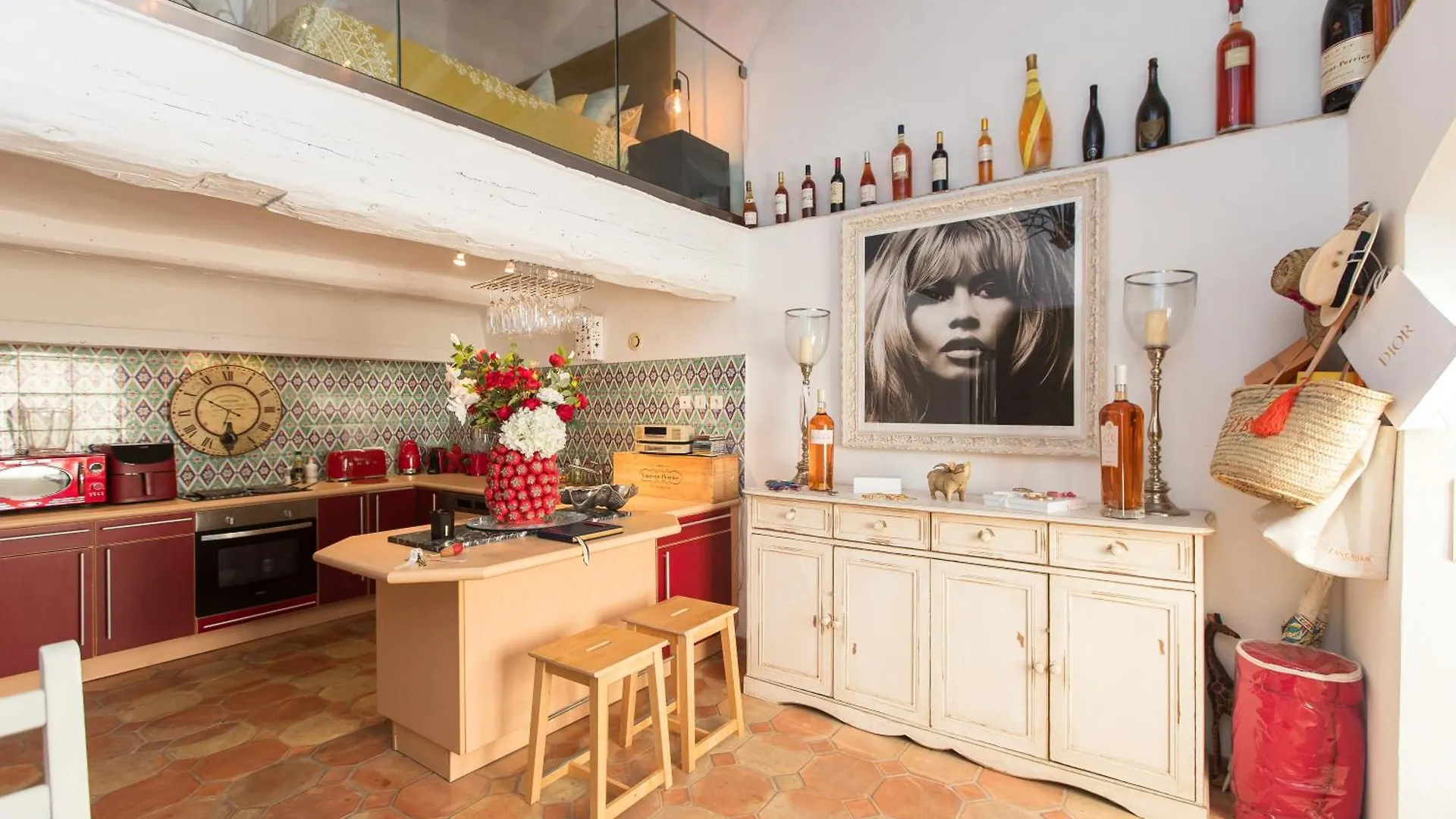Steps From The Port! Chic 2-Bed In The Heart Of Saint-Tropez Villa 0*,